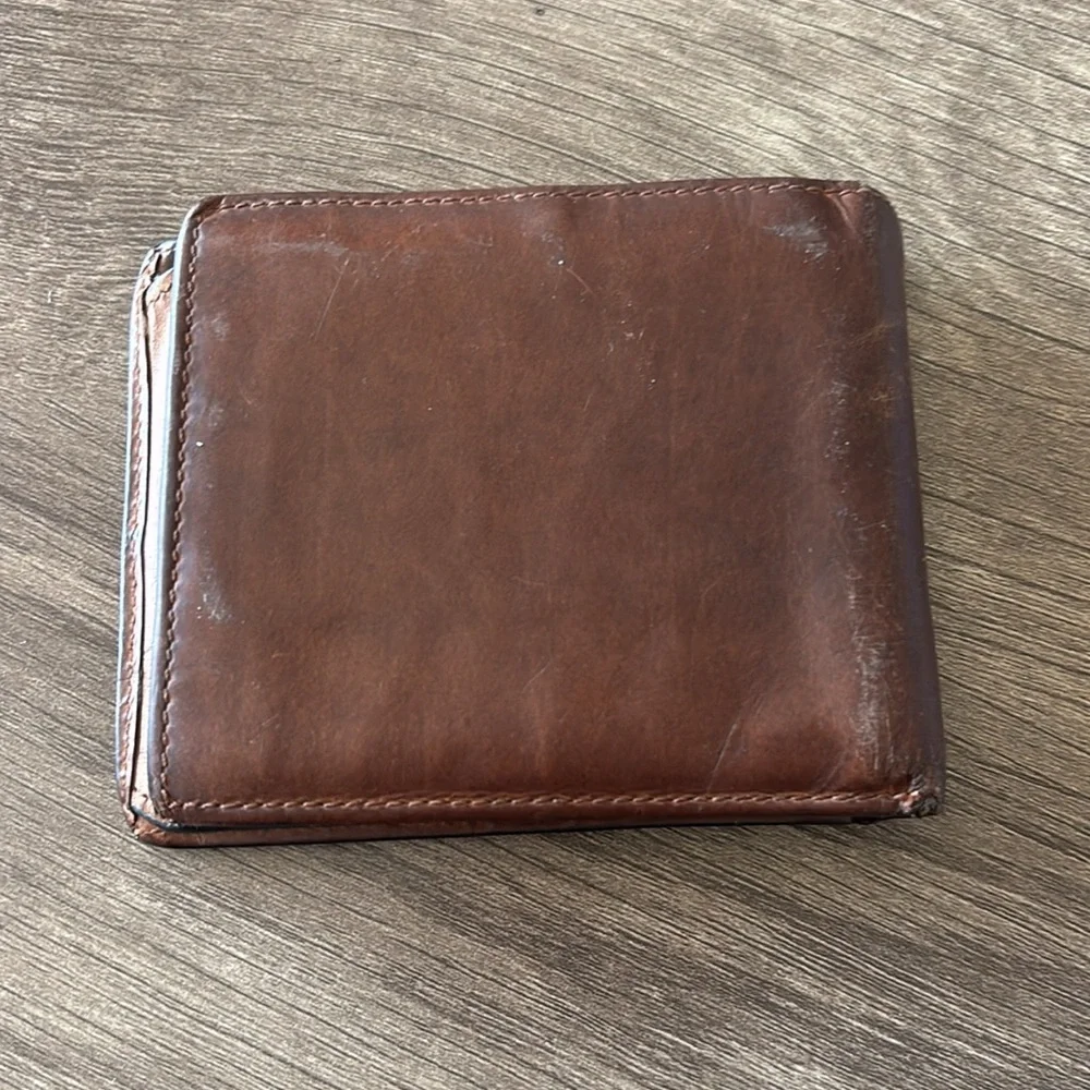 Fossil Men's Brown Leather Wallet